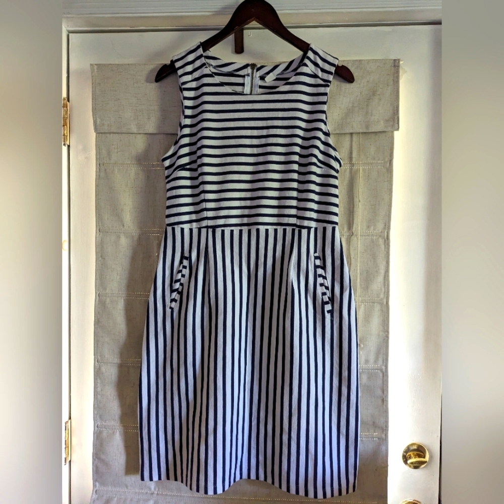 Old Navy Striped Nautical dress Women's Size Large Navy/White W/ Pockets